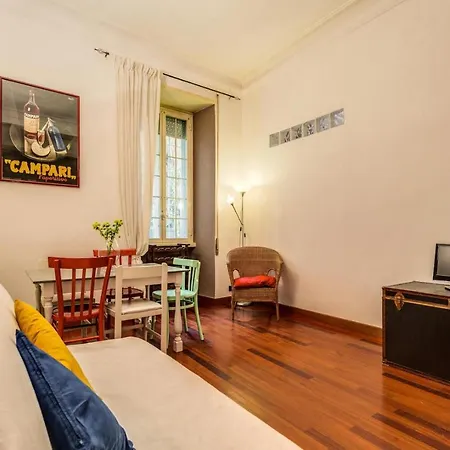 Nice And Cosy 2 Beds Flat In A Great Area Apartment *